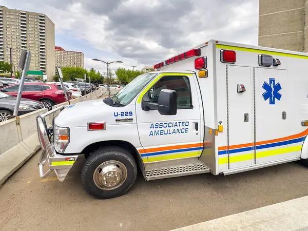 Medical Transportation for Long Distances: How to Plan and Book