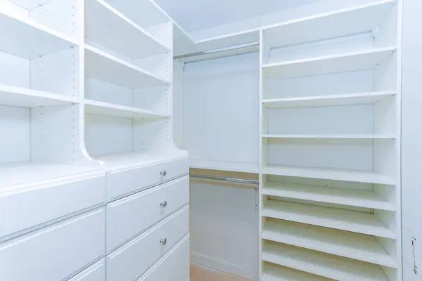 How to Plan a Custom Closet Shelf Layout That Fits Your Lifestyle